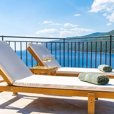 Perfect For Relaxation Located Near The Legendary Of Dubrovnik Villa Molunat