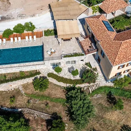 Perfect For Relaxation Located Near The Legendary Of Dubrovnik *