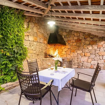 Perfect For Relaxation Located Near The Legendary Of Dubrovnik *