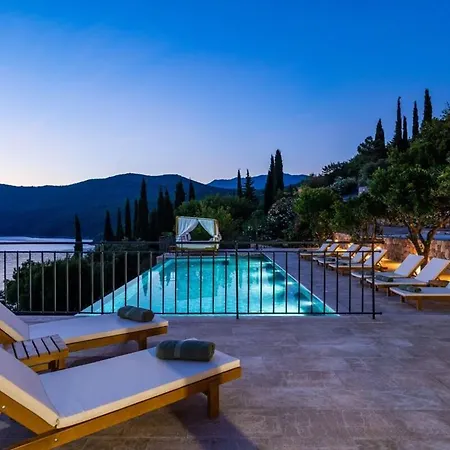 Perfect For Relaxation Located Near The Legendary Of Dubrovnik