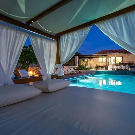 Villa Perfect For Relaxation Located Near The Legendary Of Dubrovnik